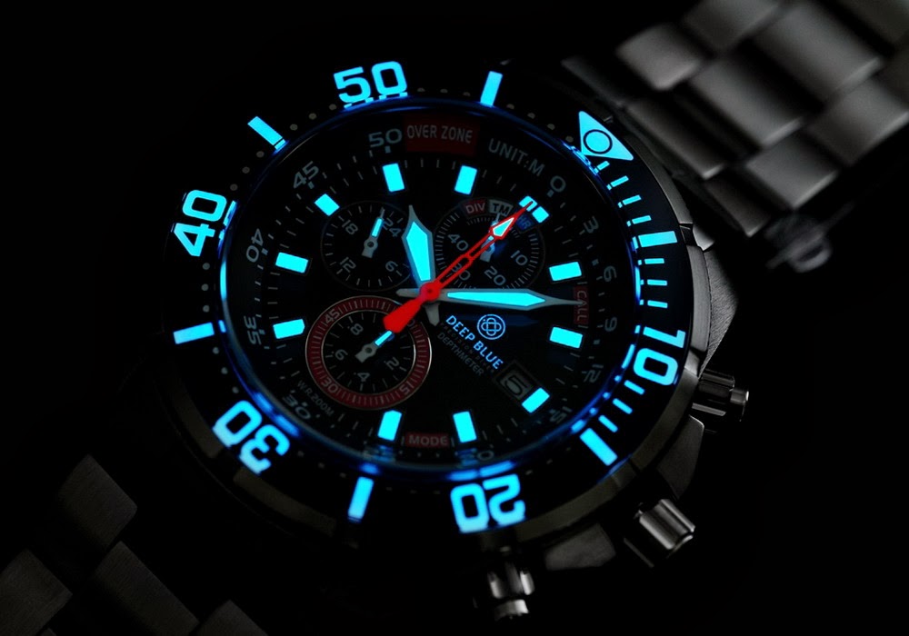 Куплю наручные часы с подсветкой. Deep Blue Pro Diver 200. Наручные часы Deep Blue srabd. Дайверские часы с тритиевой подсветкой. Часы с подсветкой наручные мужские.
