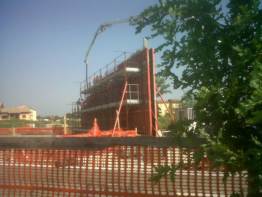 Fidenza A Fidenza la centrale di cogenerazione del quartiere Europa scalda (solo) il Consiglio