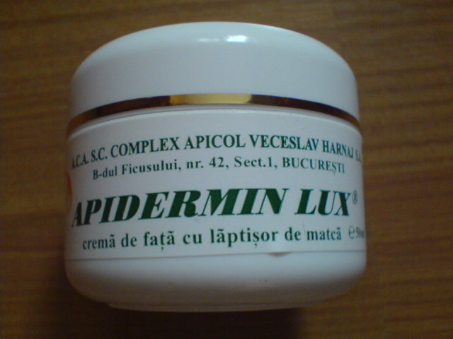 crema de fata apidermin lux pareri îndepărtați ridurile de sub nas