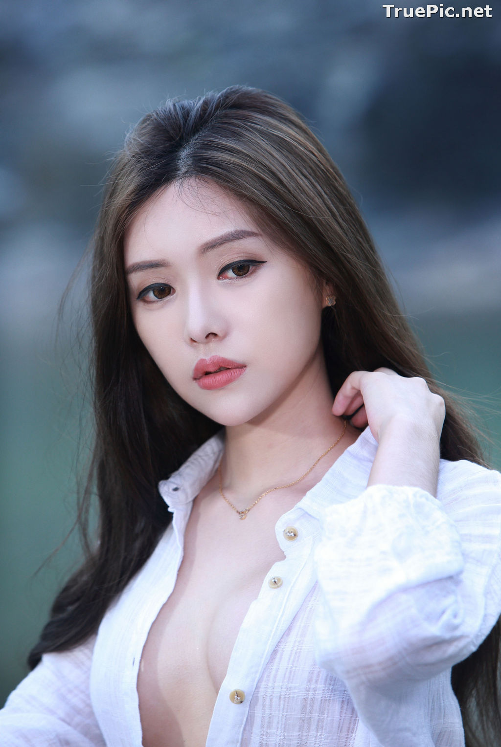 Sexy And Beautiful Big Eyes Girl Taiwanese Model Vivi Nh P