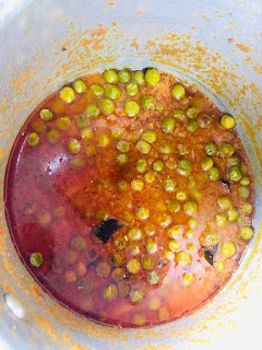 peas-potato-(mutter-aloo)-sabzi-step-2(18)