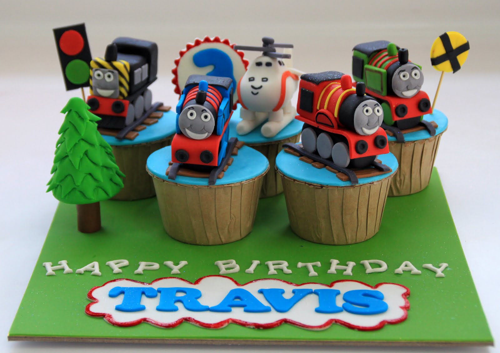 Celebrate with Cake! Thomas the Tank Engine Cupcakes