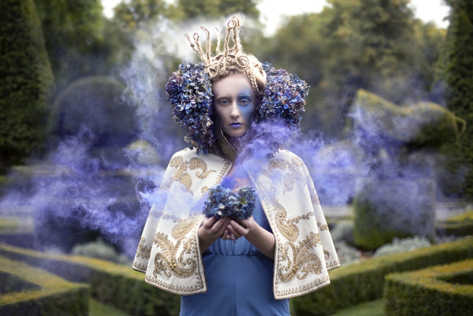 Волшебный мир слушать. Кирсти Митчелл фотограф. Кирсти Митчелл Kirsty Mitchell. Кирсти Митчелл фотоработы. Фотосессия Кирсти Митчелл.