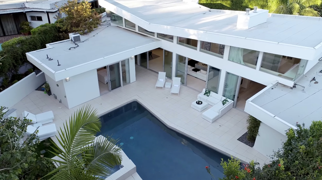 Tour 1003 N Beverly Dr, Beverly Hills Luxury Home vs. 38 Interior Design Photos