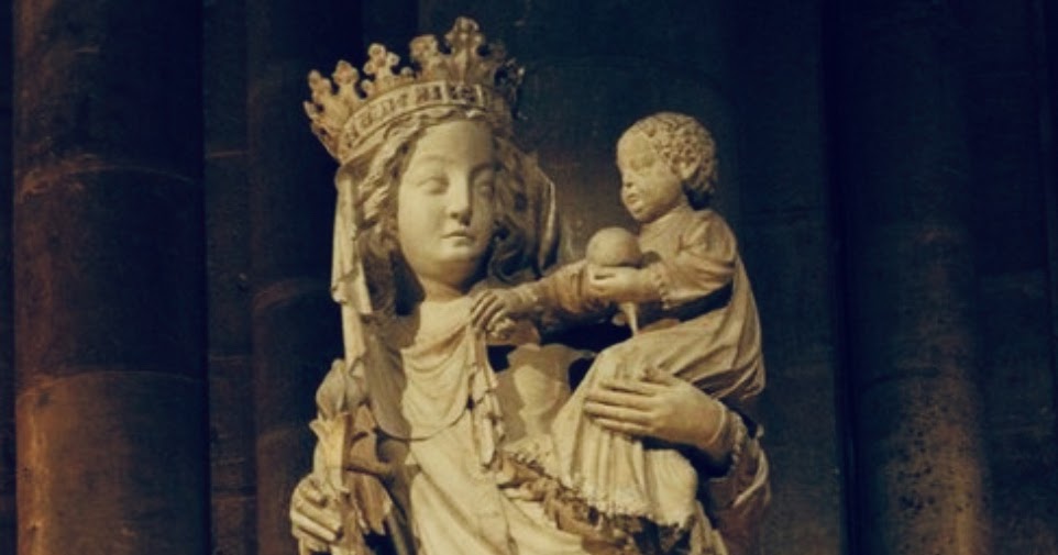 AVE MARIA CHEMINS DE LUMIÈRE PRIÈRE À NOTREDAME