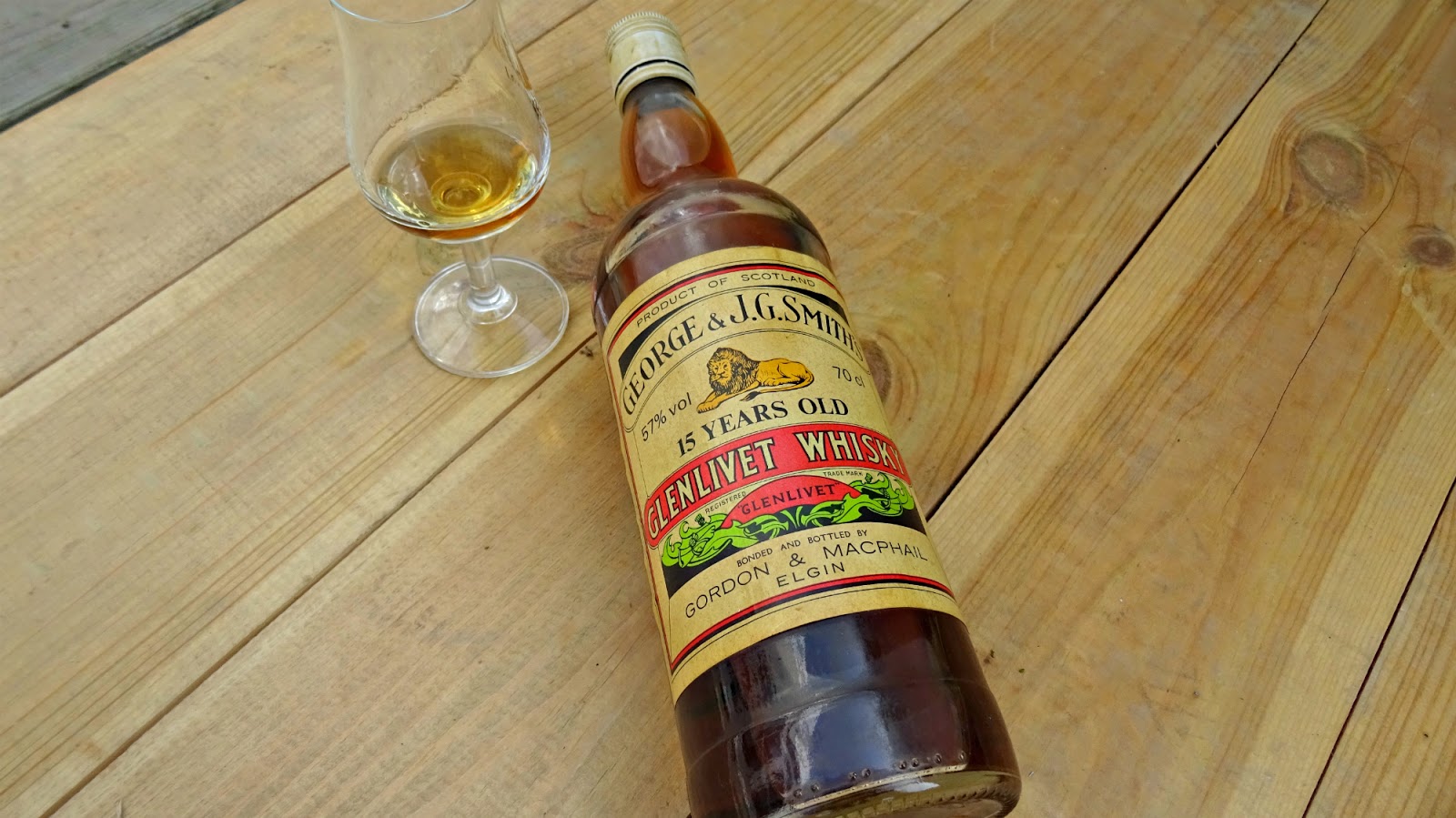 Glenlivet 15 yo Gordon & MacPhail 1980's Johnnies Whiskies blog o