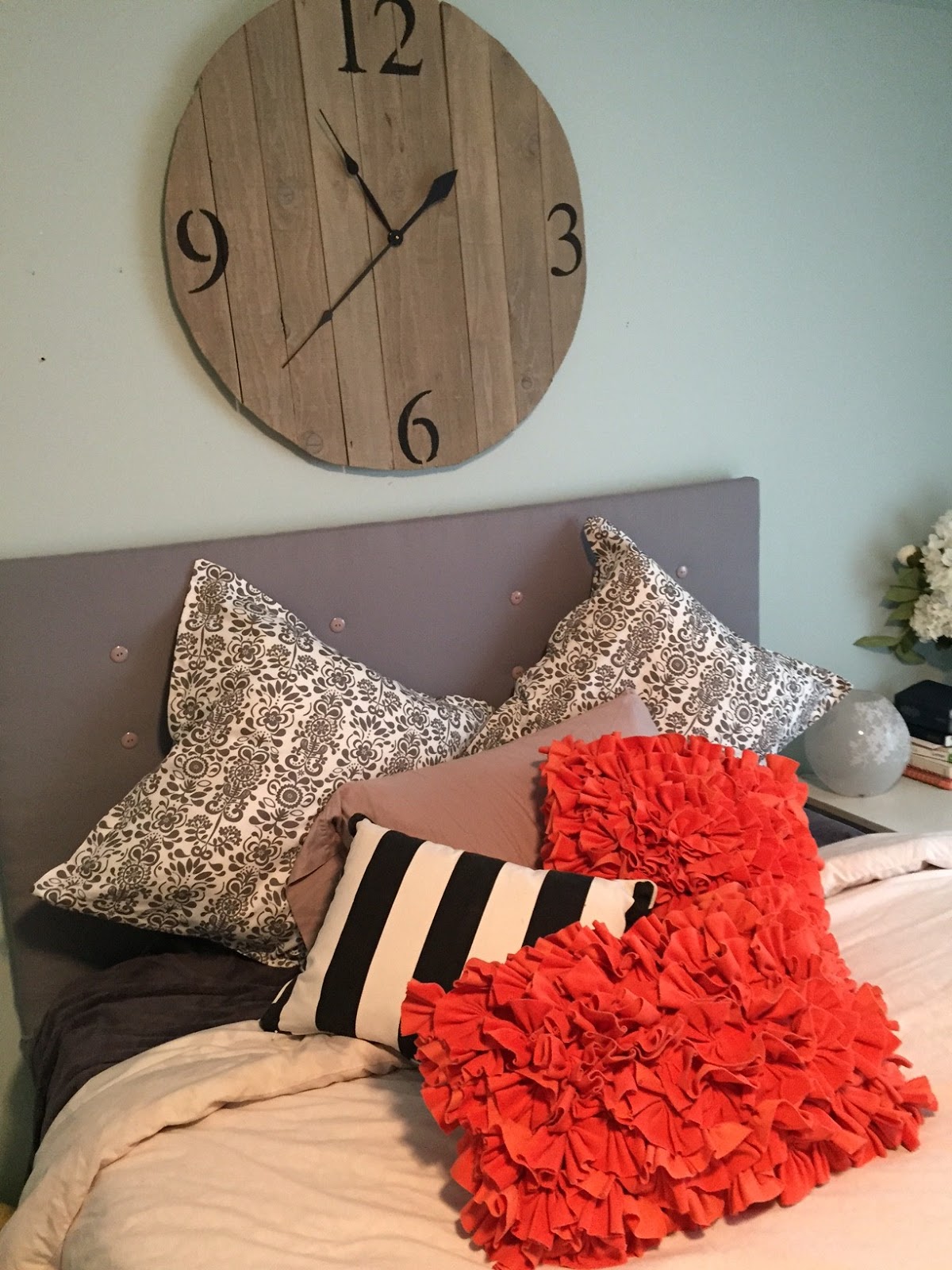 quick and easy headboard tutorial- The Style Sisters
