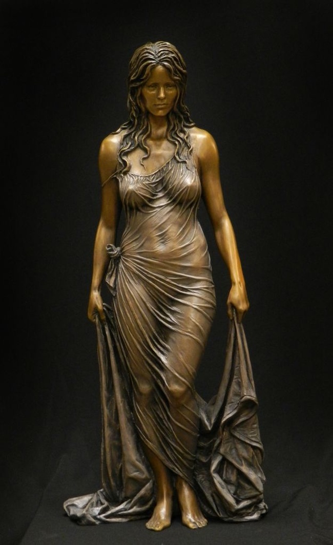 Sculptures Of Woman That Are Too Beautiful For This World