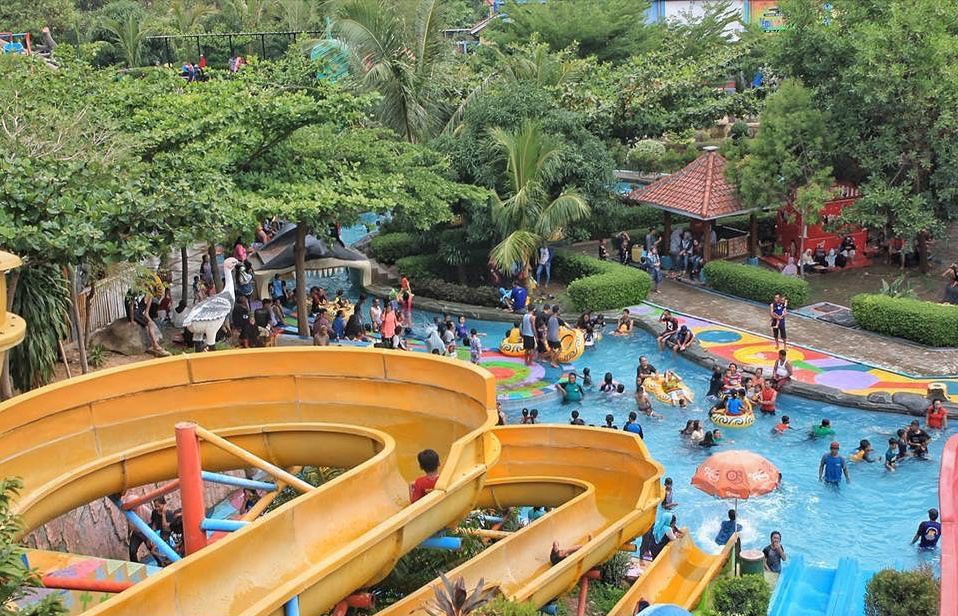 Featured image of post Tiket Masuk Jembar Waterpark Majalengka Jembar water park majalengka menyajikan wahana air dan taman dinosaurus