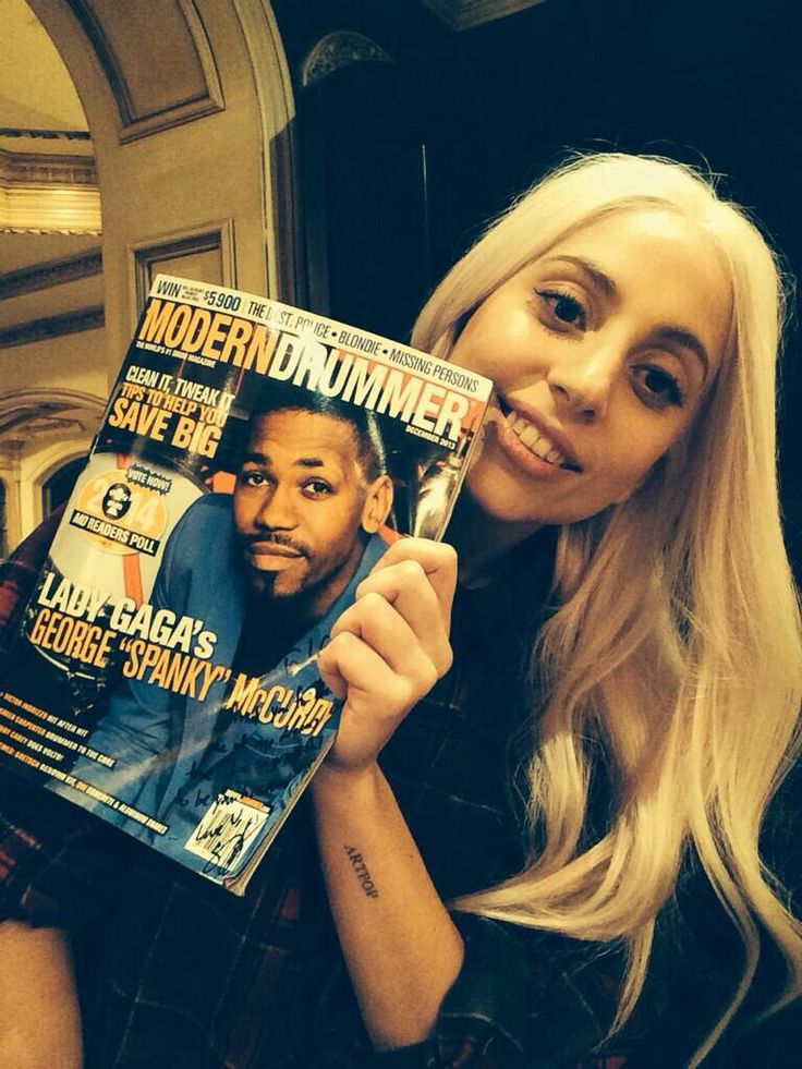 ladygagawithmaglarge.jpg