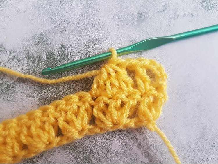 Crochet Modern Granny Stitch Free Tutorial | Crafting Happiness