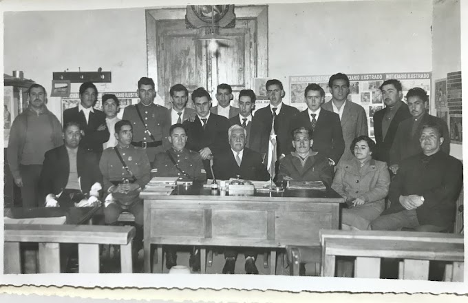 Alcalde de San Fabián Guillermo Lagos Gutiérrez junto a autoridades y vecinos (1961)