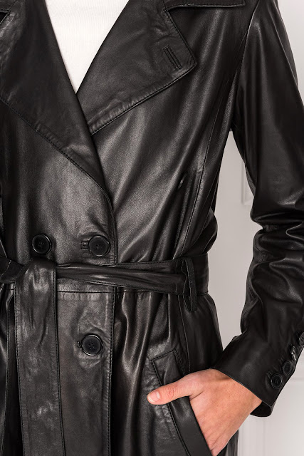 Leather Coat Daydreams: ERMA Trench en Cuir Noir