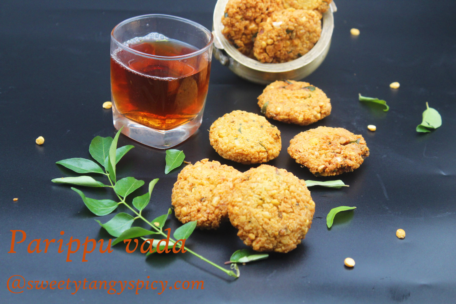 Parippu vada with kadala parippu