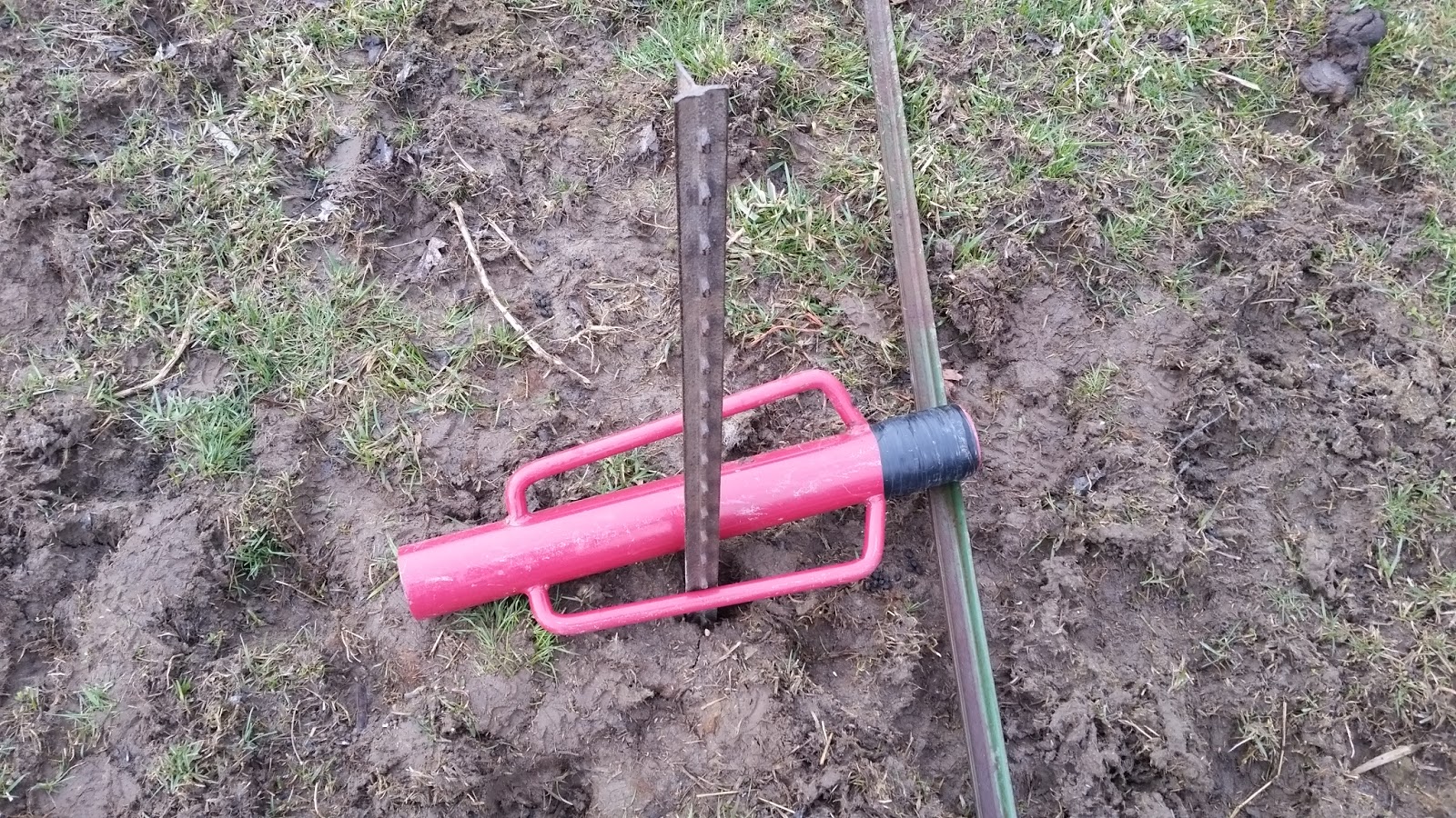 Eaton Rapids Joe Extracting cattle scratching posts