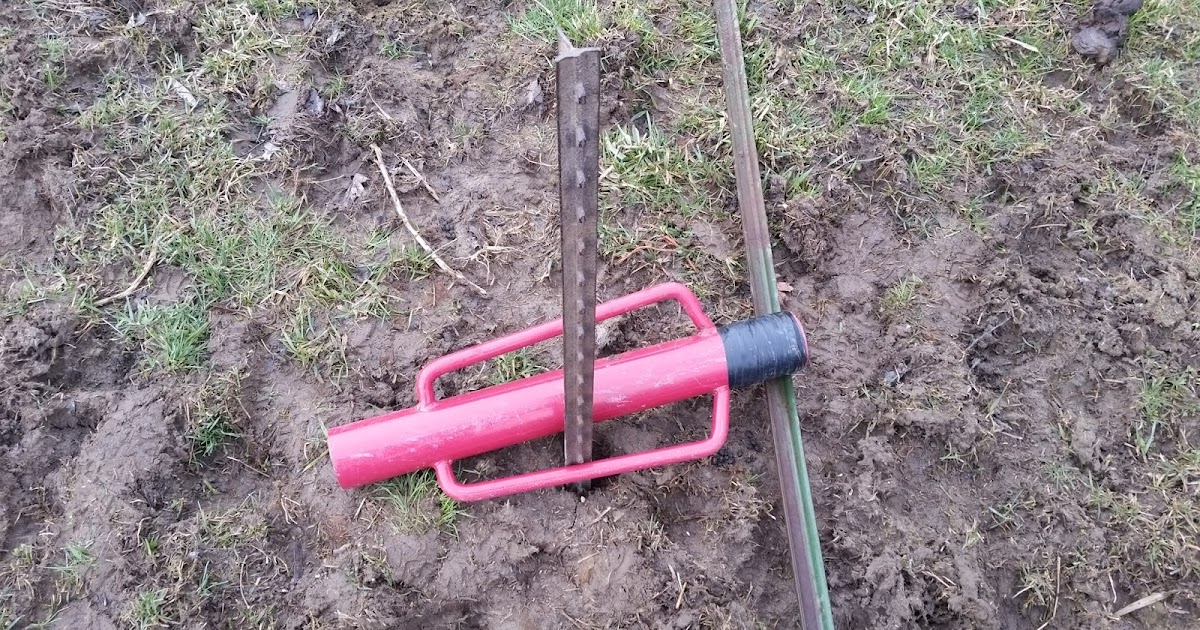 Eaton Rapids Joe Extracting cattle scratching posts