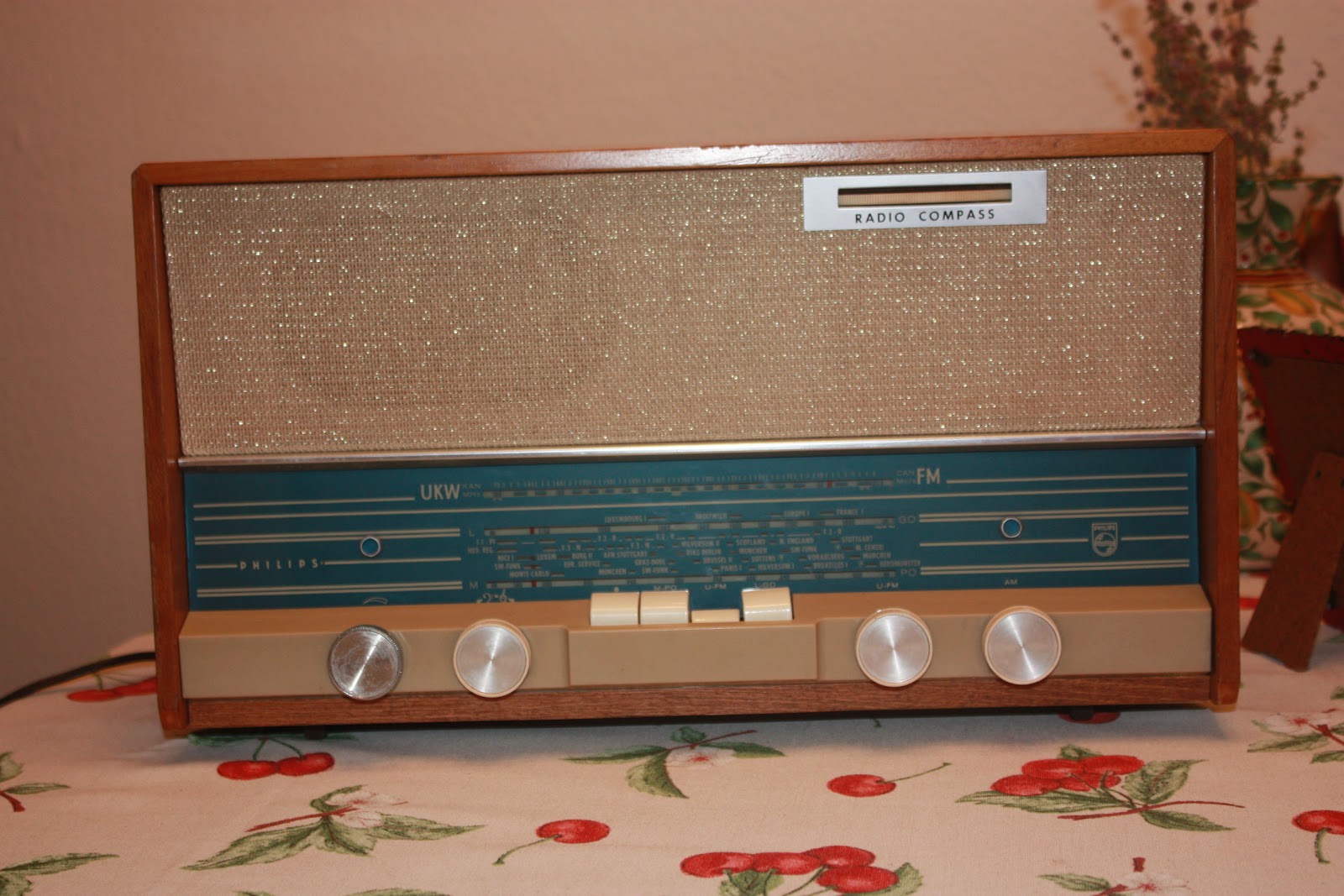 RADIOS ANTIGUAS RADIO COMPASS PHILIPS