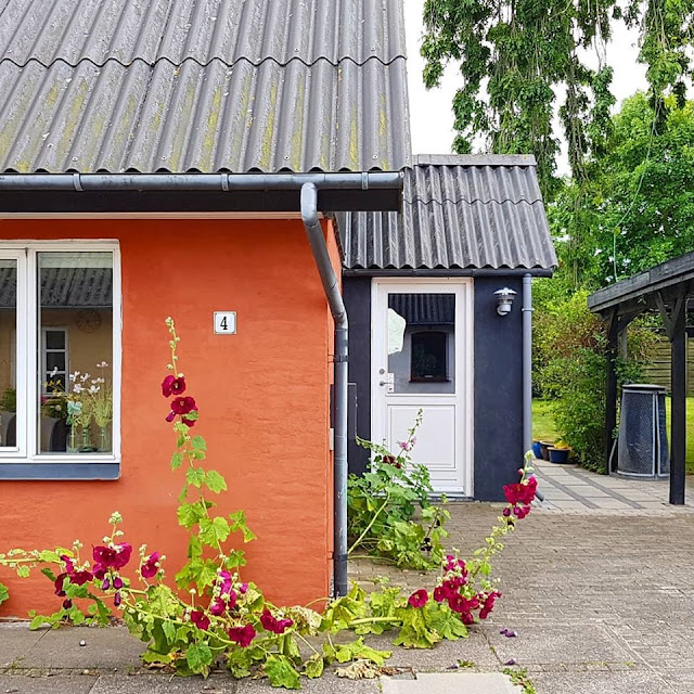 Urlaub an Dänemarks nördlicher Ostseeküste: Unser Ferienhaus in Asaa. Unser Haus liegt im Ort Asaa und hat einen schönen Garten.