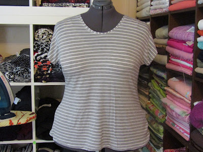 Grey stripe jersey knit TNT T-shirt www.sewplus.blogspot.com