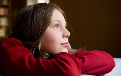 Melamun Bukanlah Termasuk Hal yang Negatif. Inilah 7 Alasan Kenapa Melamun Baik Bagi Kalian Melamun Bukanlah Termasuk Hal yang Negatif. Inilah 7 Alasan Kenapa Melamun Baik Bagi Kalian