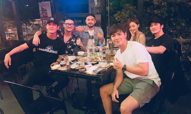 Liên Bỉnh Phát hẹn hò cựu thành viên Mắt Ngọc? Liên Bỉnh Phát hẹn hò cựu thành viên Mắt Ngọc?