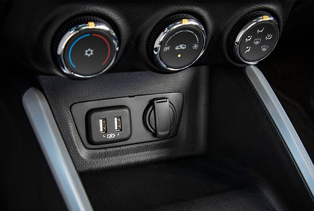 Novo Onix 2020 - interior - tomadas USB