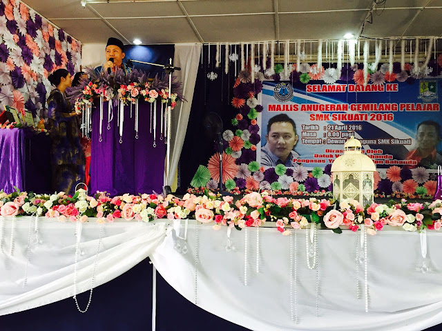 Yayasan Verdon Bahanda menyumbang RM15,000 kepada sekolah dan PIBG SMK