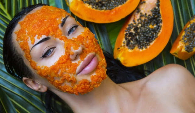 Papaya-mask-prevents-skin-aging