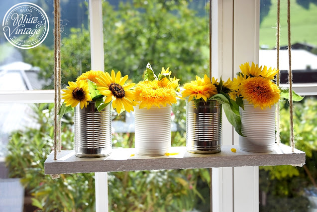 Blumenschaukel basteln - Fenster mit Blumen dekorieren