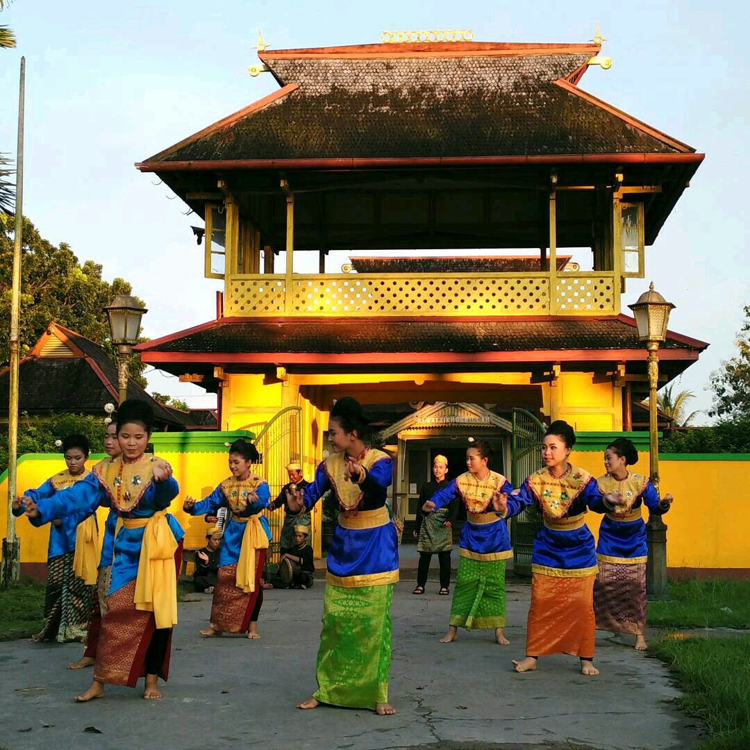 " SANGGAR NUSANTARA DOT COM " | Jakarta: SEWA BAJU ADAT ...