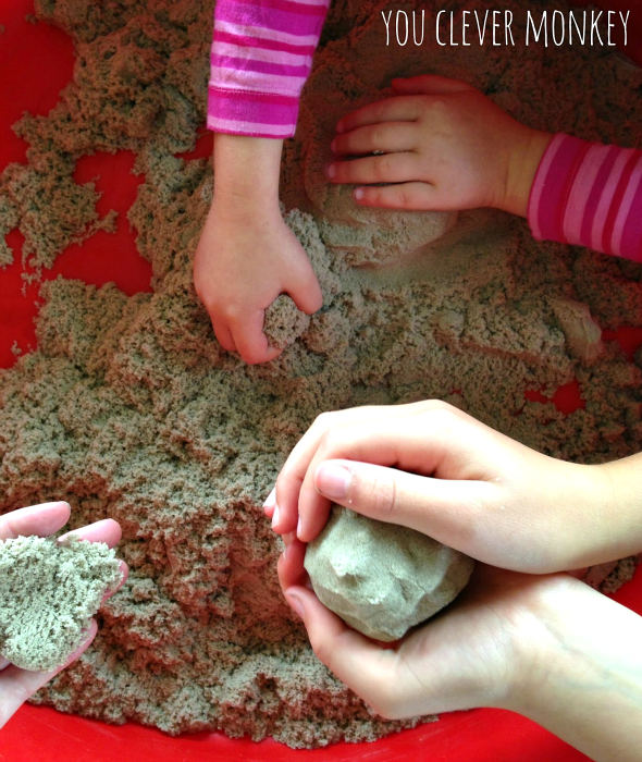 25+ NON-FOOD SENSORY BIN ITEMS TO USE FOR PLAY