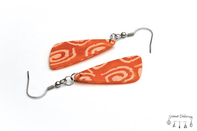 Boucles oreilles pâte polymère spirale orange Stenna Création Fimo