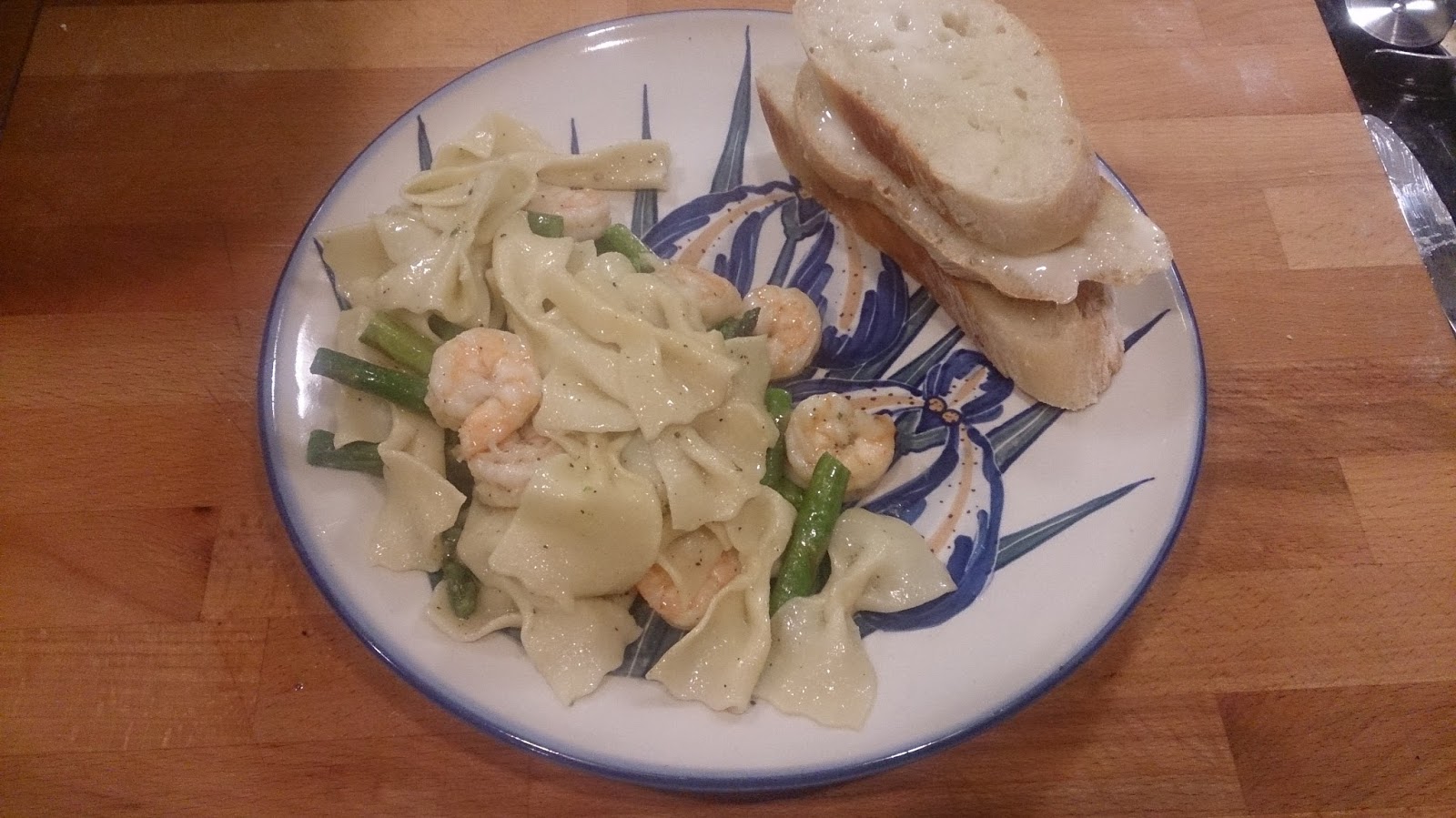 Uncle T's Kitchen Farfalle (Bowtie Pasta) with Shrimp and Asparagus