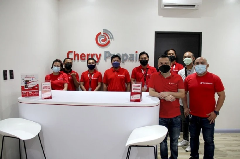 Cherry Prepaid opens concept store in Davao City