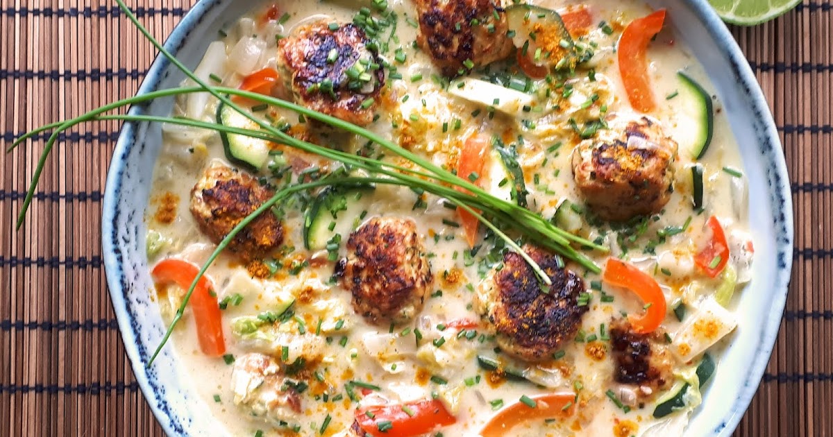 Pieta's hapjes Kokossoep met Chinese kool, paprika en kip