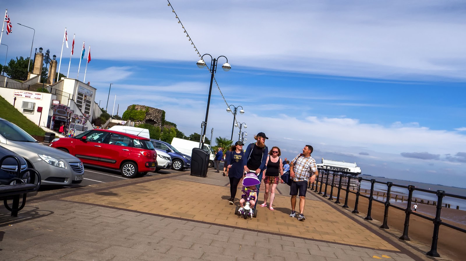Lincolnshire Cam Cleethorpes Promenade ANOTHER walk.