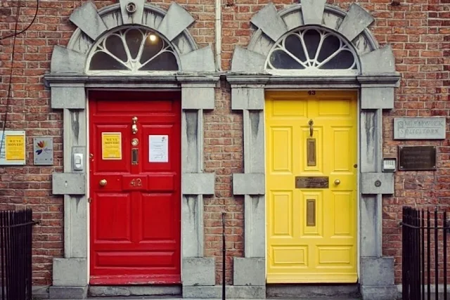 Things to do in Kilkenny: Look for colorful Georgian Doors