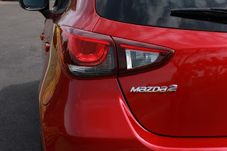 Showroom Mazda Long Biên chuyên bán các dòng xe Mazda chính hãng - giá ưu đãi - khuyến mãi hấp dẫn - 8