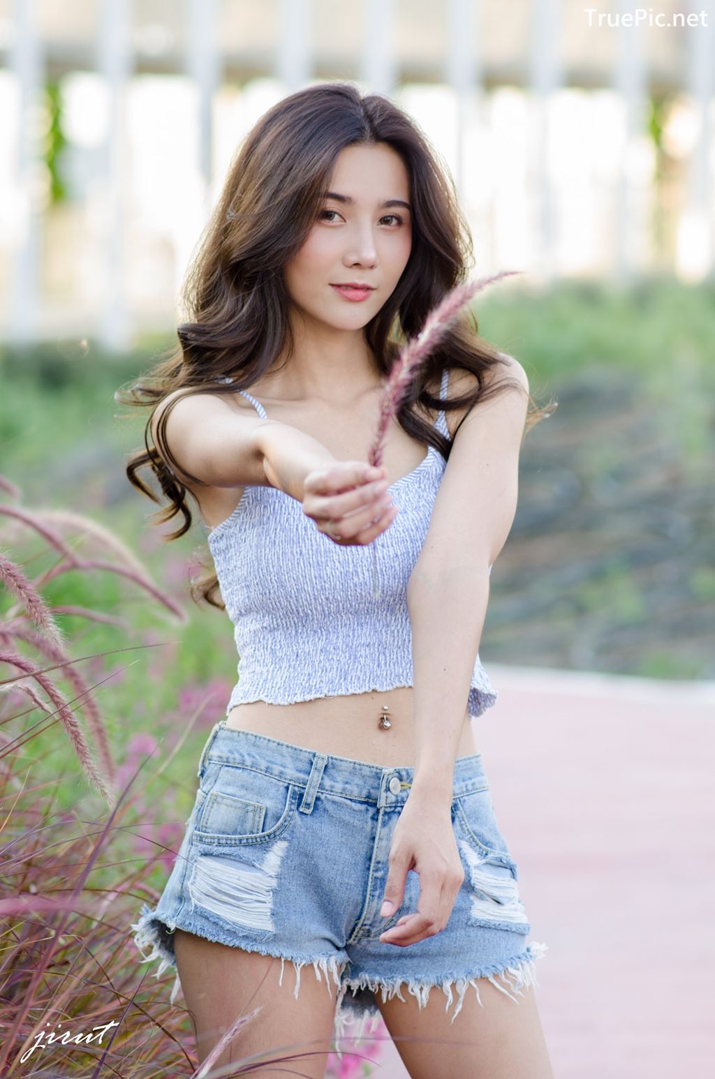 Image-Thailand-Model-Baiyok-Panachon-Cute-White-Crop-Top-and-Short-Jean-TruePic.net- Picture-15