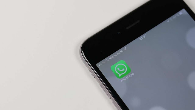 كيف يمكنك حفظ يوميات اصدقائك في تطبيق واتساب بدون التقاط صورة لشاشة الهاتف كيف يمكنك حفظ يوميات اصدقائك في تطبيق واتساب بدون التقاط صورة لشاشة الهاتف