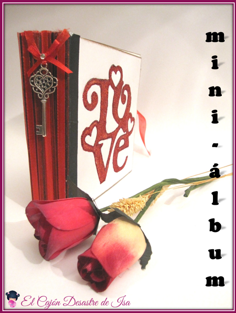 foto 8 imagen para pinear de decoración lomo del LOVE mini-álbum con lazo rojo, llave con corazón y rosas
