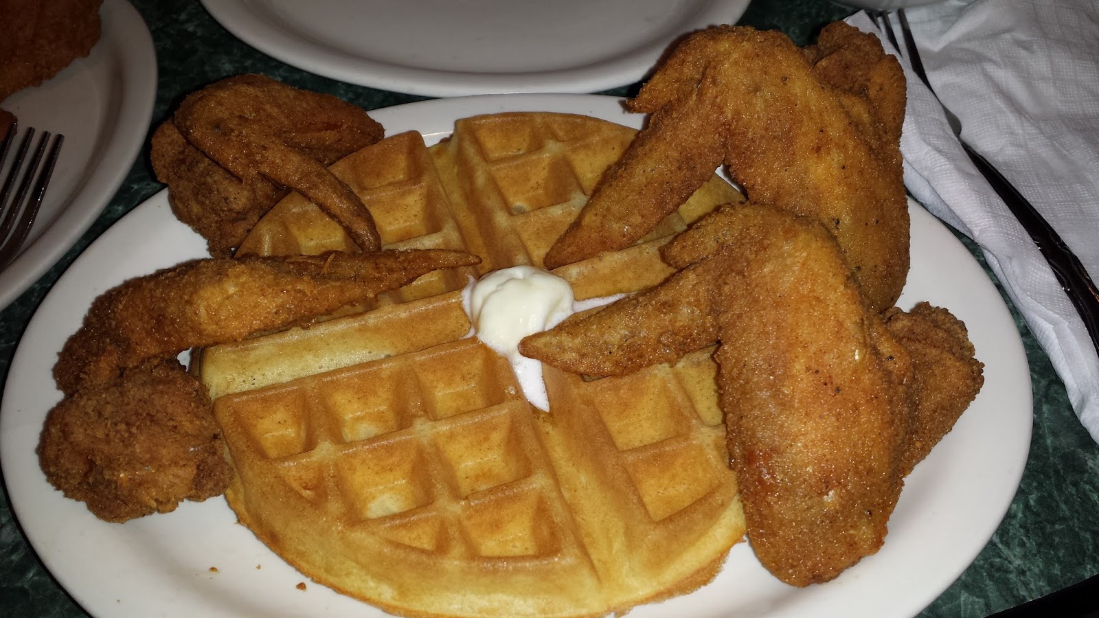 I'm a Foodie! immafoodie Kiki's Chicken and Waffles