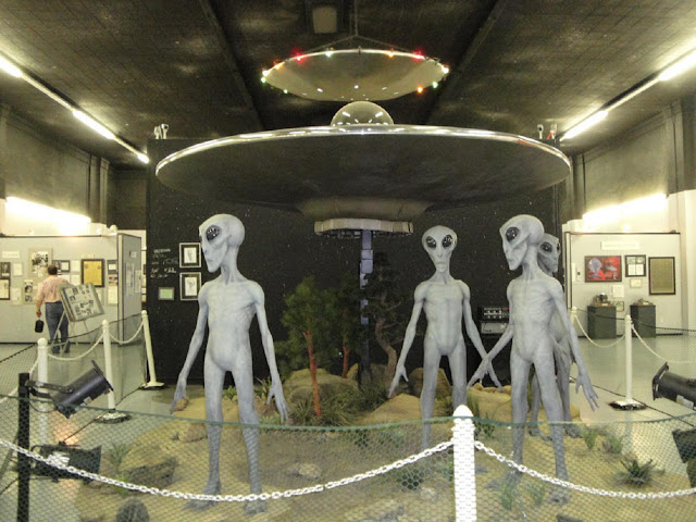 «Пришельцы» в современном музее в Розуэлле