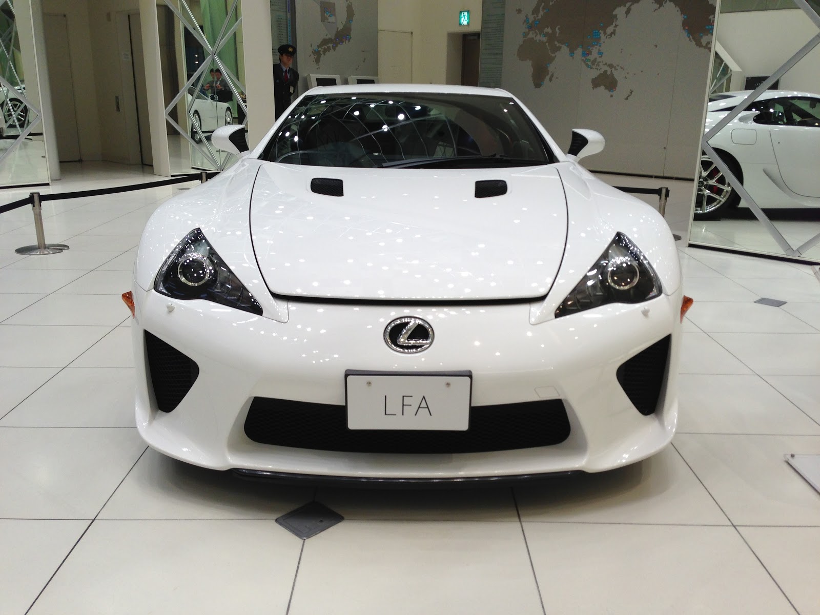 レクサスlfa クリスタルガラス LEXUSLFAクリスタルガラス非売品 【公式通販】