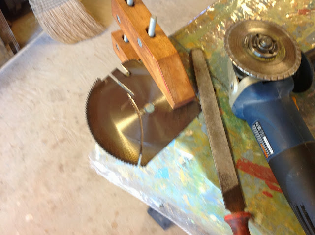 Build and Rebuild, Island style: Table (Saw) Manners - DIY Splitter