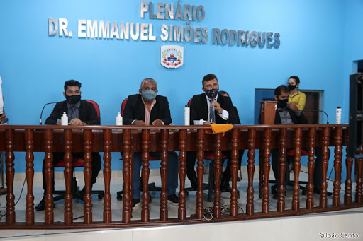 Contrato ilegal de pregoeira da Câmara de Óbidos é de 11 meses e no total de R$ 143 mil
