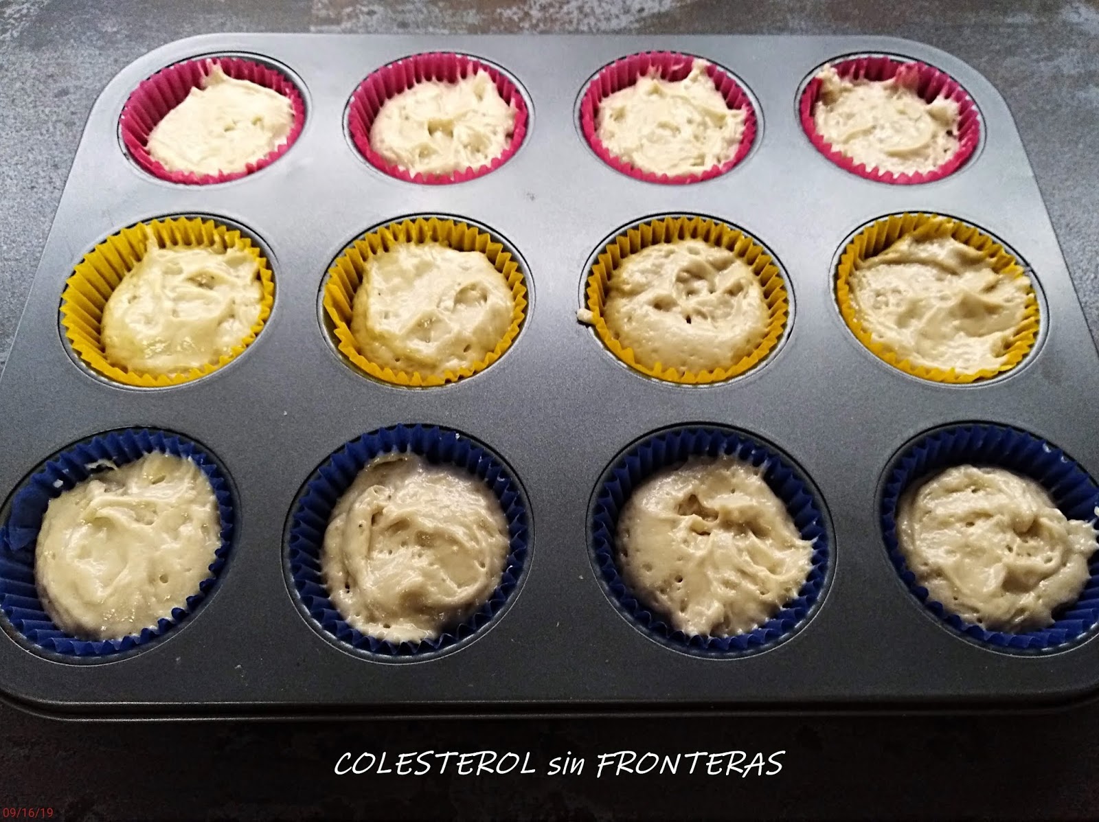 COLESTEROL SIN FRONTERAS MUFFINS DE PLATANO (THERMOMIX)