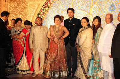 celebs_at_manali_jagtap_wedding_reception