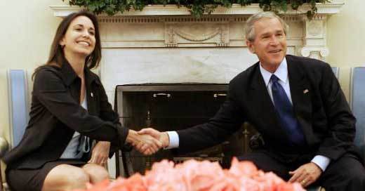 EL DÍA QUE MARIA CORINA VISITÓ A BUSH