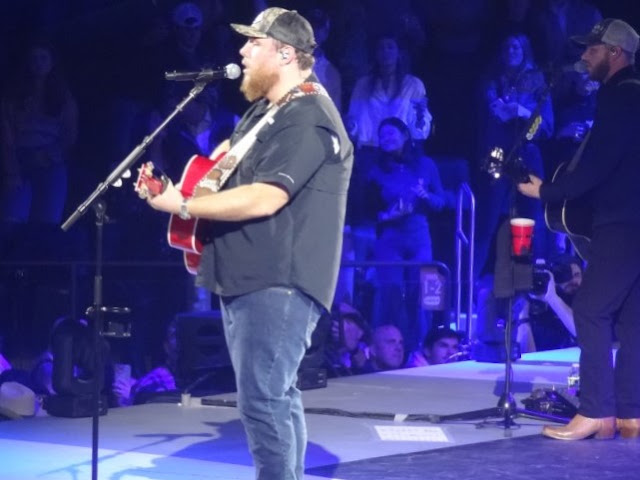 Luke Combs at Madison Square Garden Luke Combs at Madison Square Garden